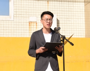 老生代表、研究生学院2019级钱海鹏同学发言